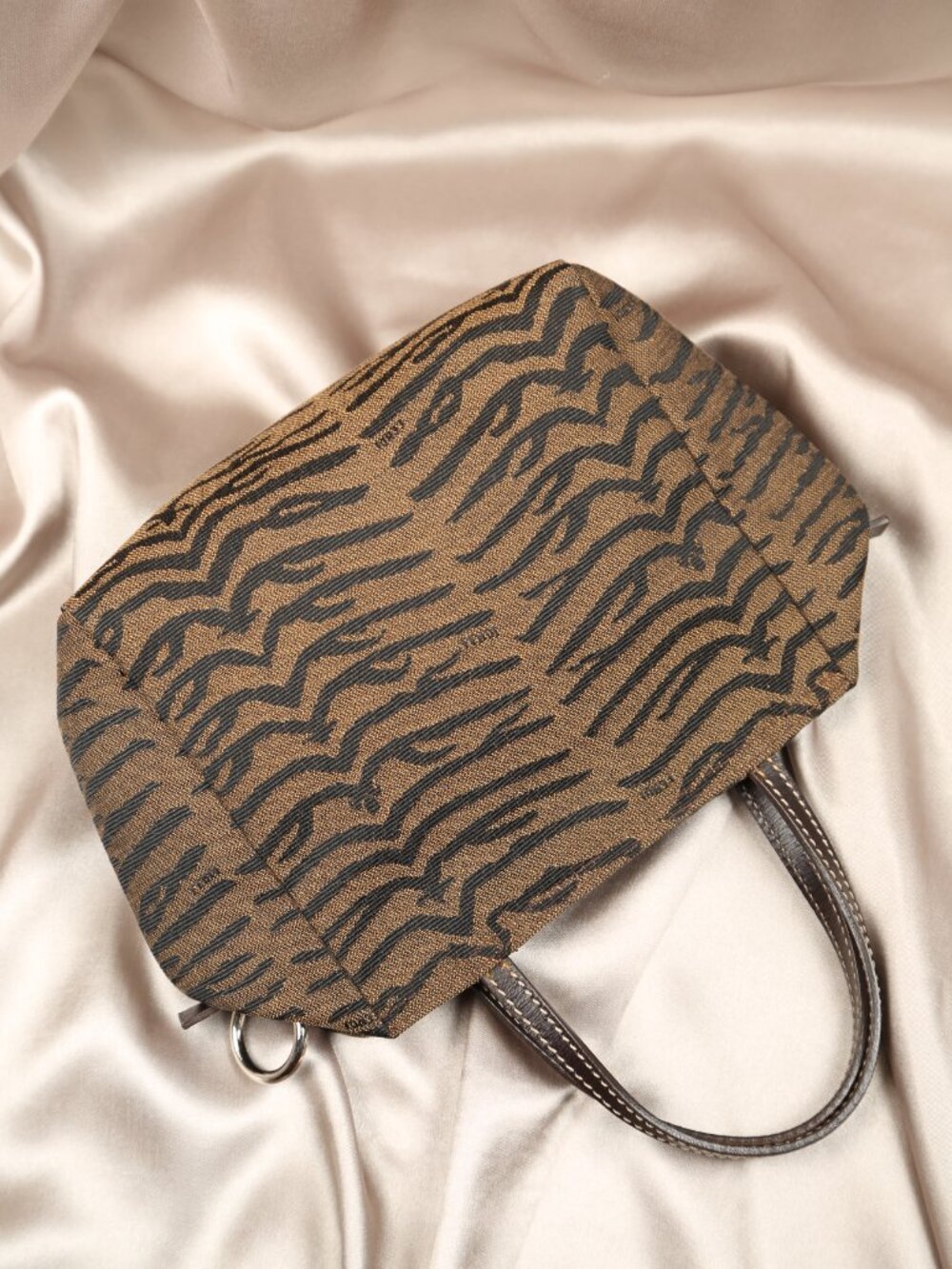 Extremely rare Fendi Bag - Picture 2 of 13